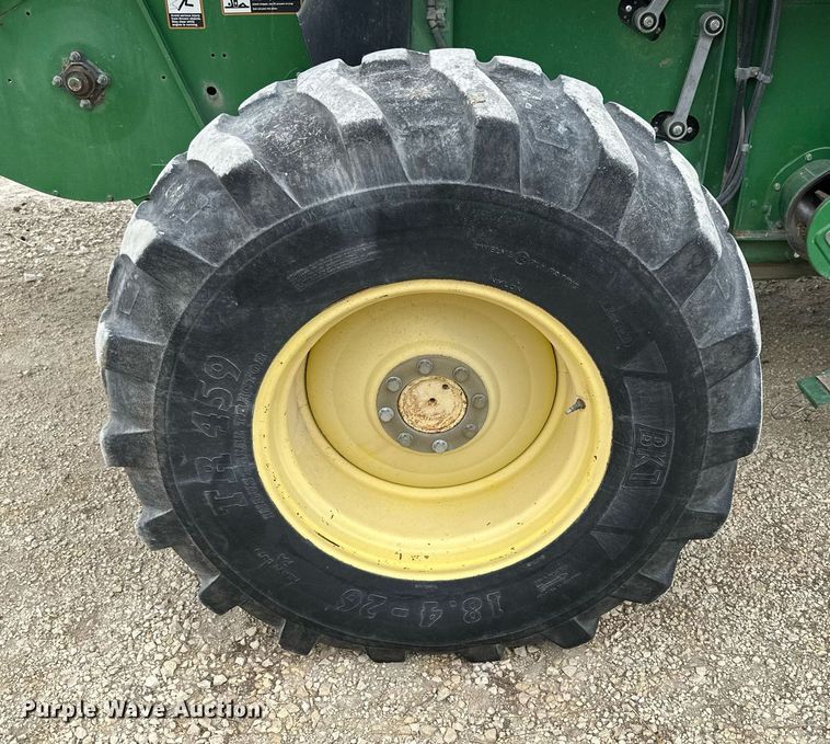 image for item NP9566 2003 John Deere 9750STS  combine