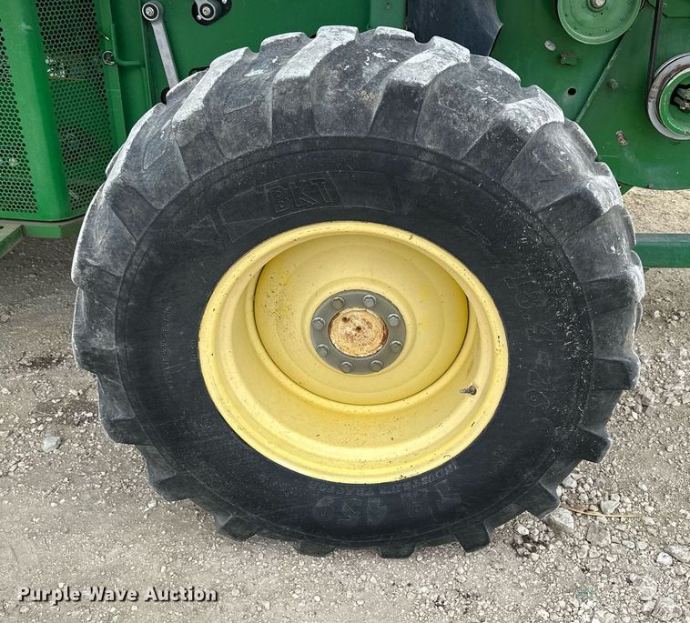 image for item NP9566 2003 John Deere 9750STS  combine