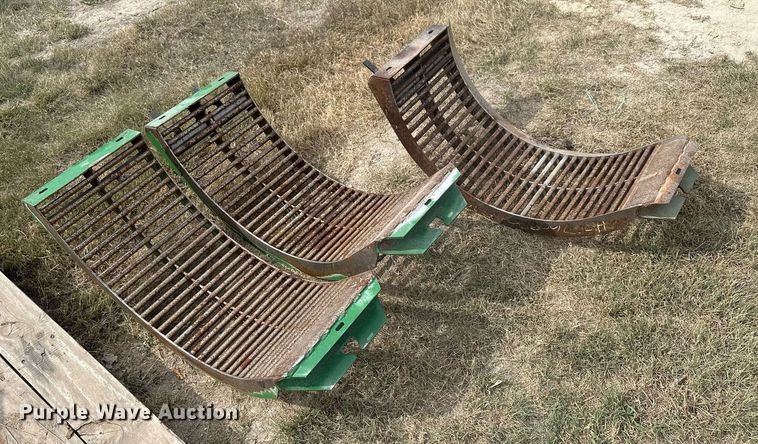 image for item NP9568 2007 John Deere 9760STS  combine