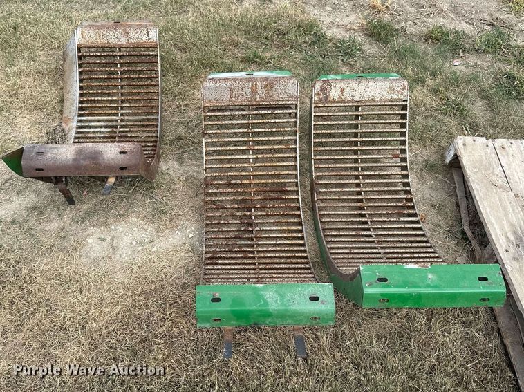 image for item NP9568 2007 John Deere 9760STS  combine