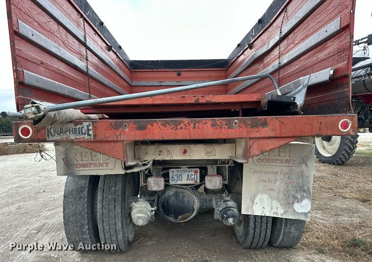 image for item NP9569 1989 Ford L8000  grain truck