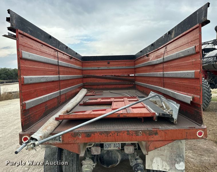 image for item NP9569 1989 Ford L8000  grain truck