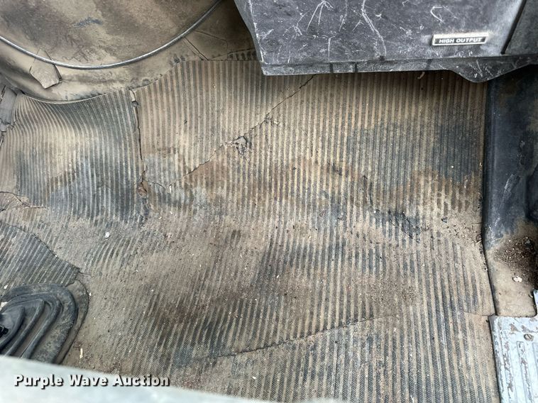 image for item NP9569 1989 Ford L8000  grain truck