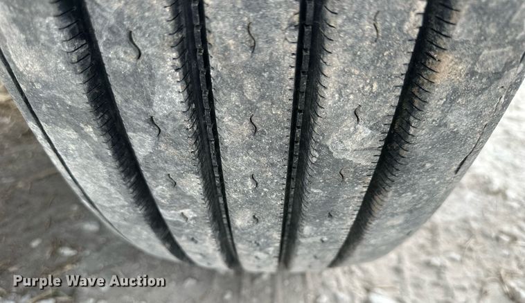 image for item NP9569 1989 Ford L8000  grain truck