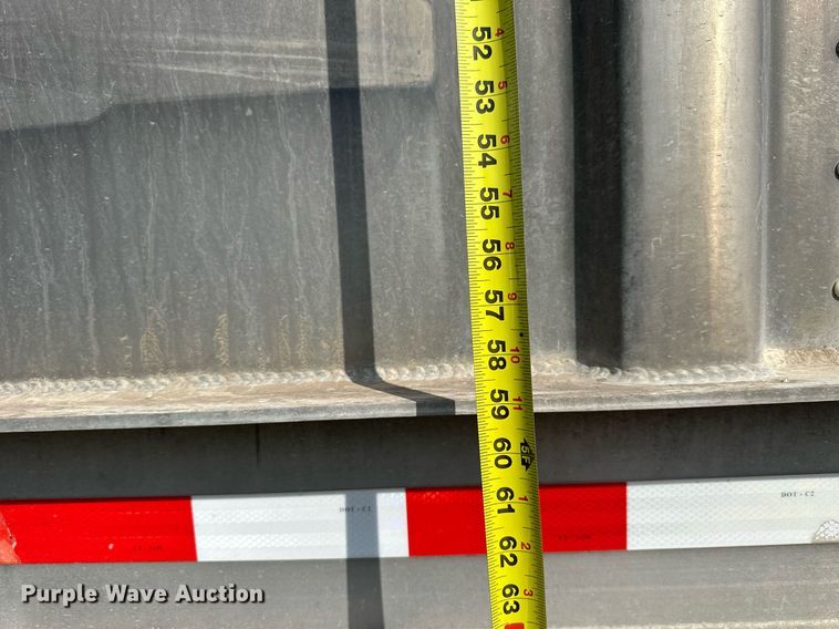 image for item NP9572 2009 Dakota  grain trailer