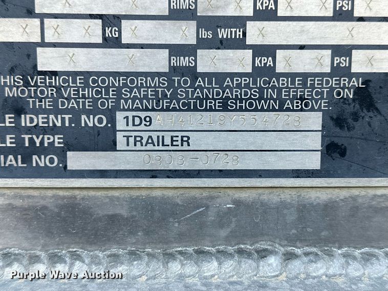 image for item NP9572 2009 Dakota  grain trailer