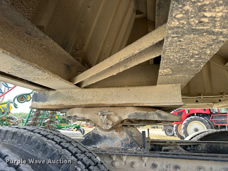 image for item NP9573 2014 Neville Built  grain trailer