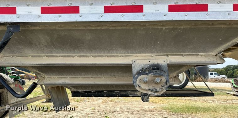 image for item NP9573 2014 Neville Built  grain trailer