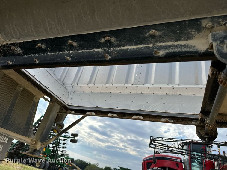 image for item NP9573 2014 Neville Built  grain trailer