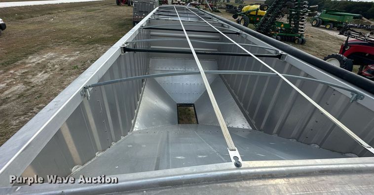 image for item NP9573 2014 Neville Built  grain trailer