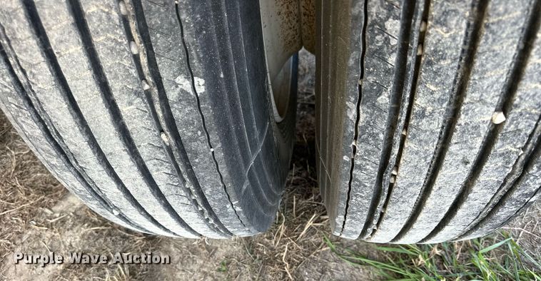 image for item NP9573 2014 Neville Built  grain trailer