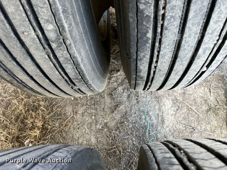 image for item NP9573 2014 Neville Built  grain trailer