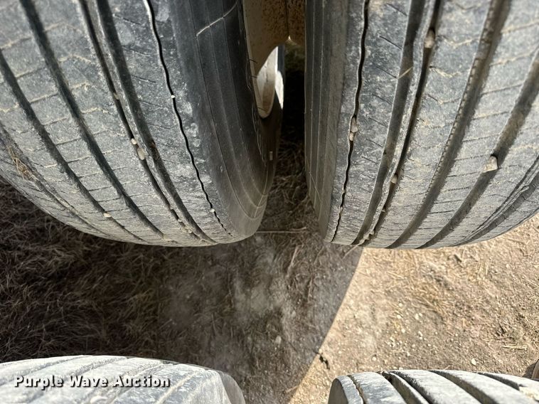 image for item NP9573 2014 Neville Built  grain trailer