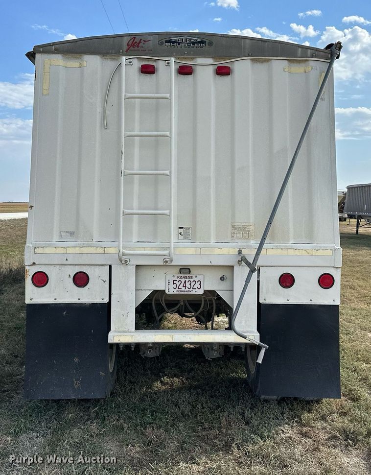 image for item NP9574 2000 Jet Co 26 GT  grain trailer