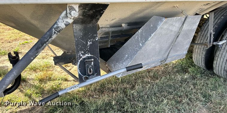 image for item NP9574 2000 Jet Co 26 GT  grain trailer