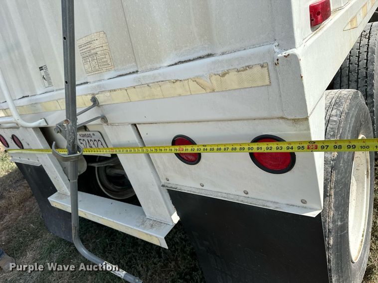 image for item NP9574 2000 Jet Co 26 GT  grain trailer