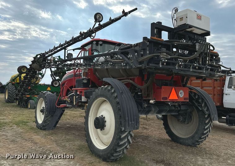 image for item NP9576 2011 Apache AS1020 sprayer