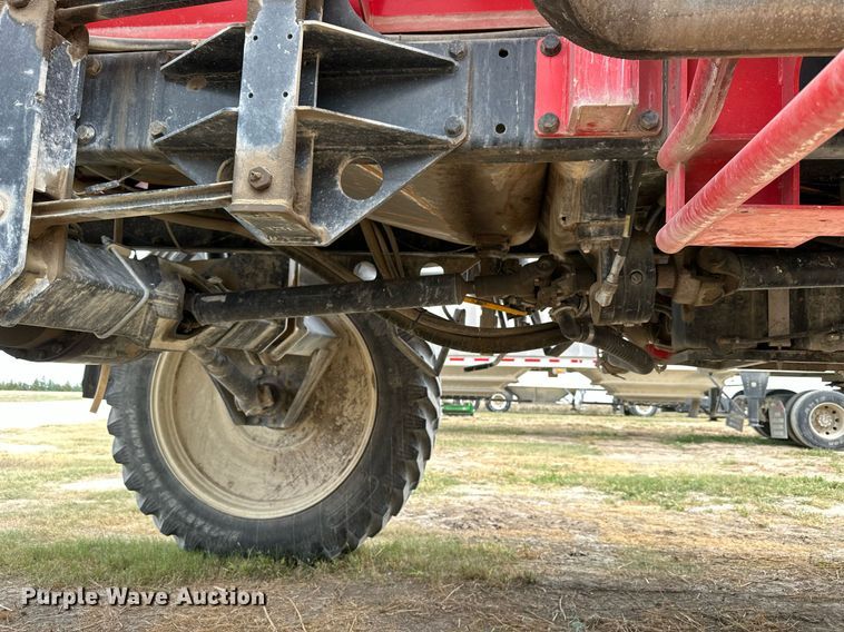 image for item NP9576 2011 Apache AS1020 sprayer