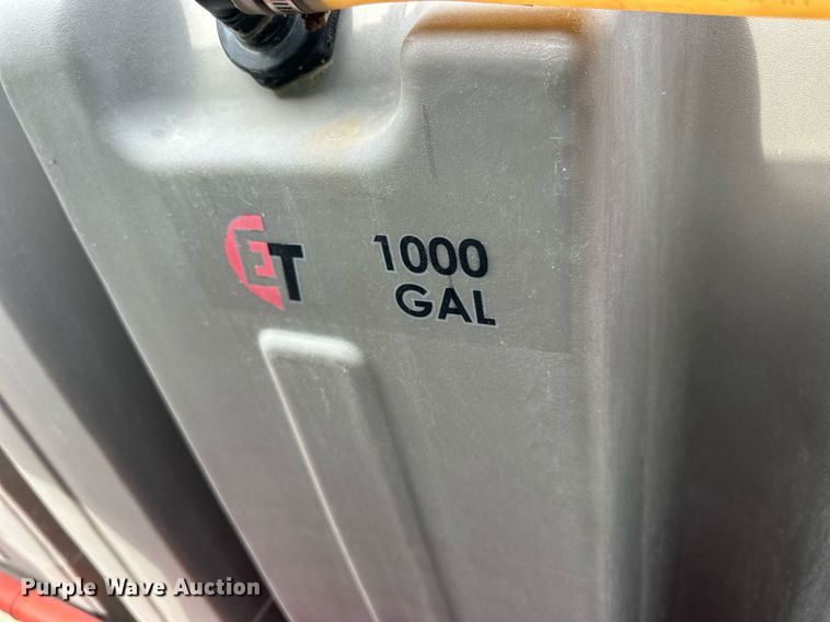 image for item NP9576 2011 Apache AS1020 sprayer