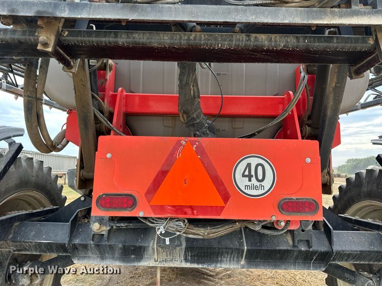 image for item NP9576 2011 Apache AS1020 sprayer