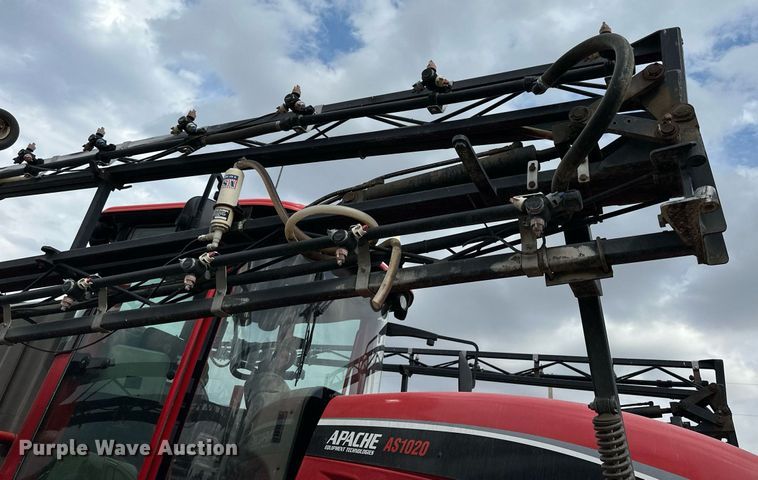 image for item NP9576 2011 Apache AS1020 sprayer