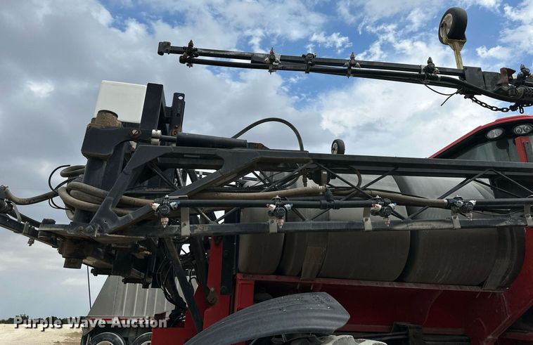 image for item NP9576 2011 Apache AS1020 sprayer