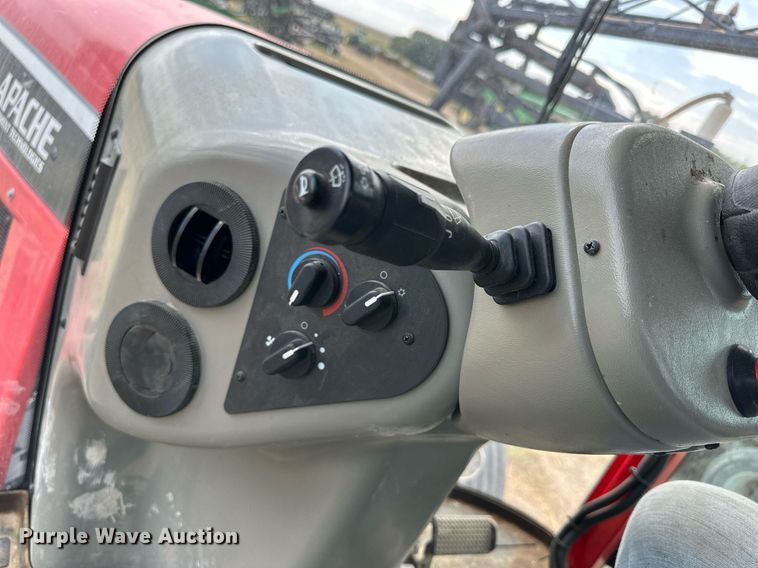 image for item NP9576 2011 Apache AS1020 sprayer