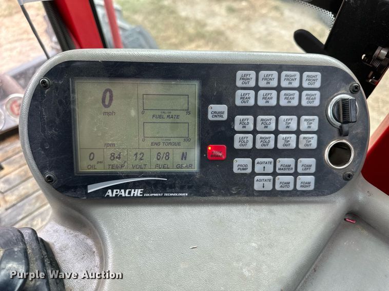 image for item NP9576 2011 Apache AS1020 sprayer