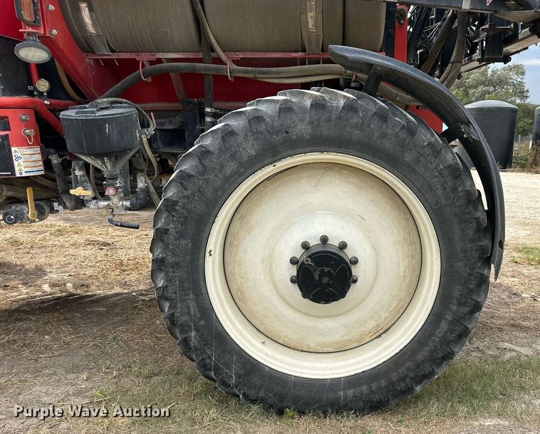 image for item NP9576 2011 Apache AS1020 sprayer