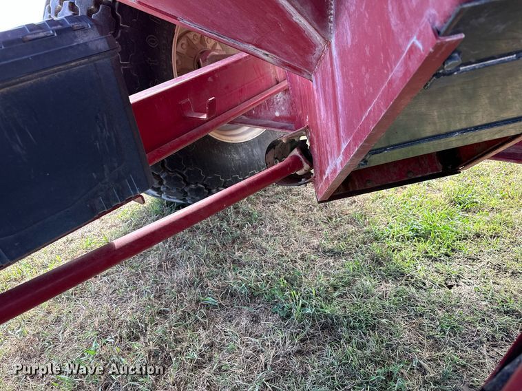 image for item NP9577 Unverferth 8250  grain cart