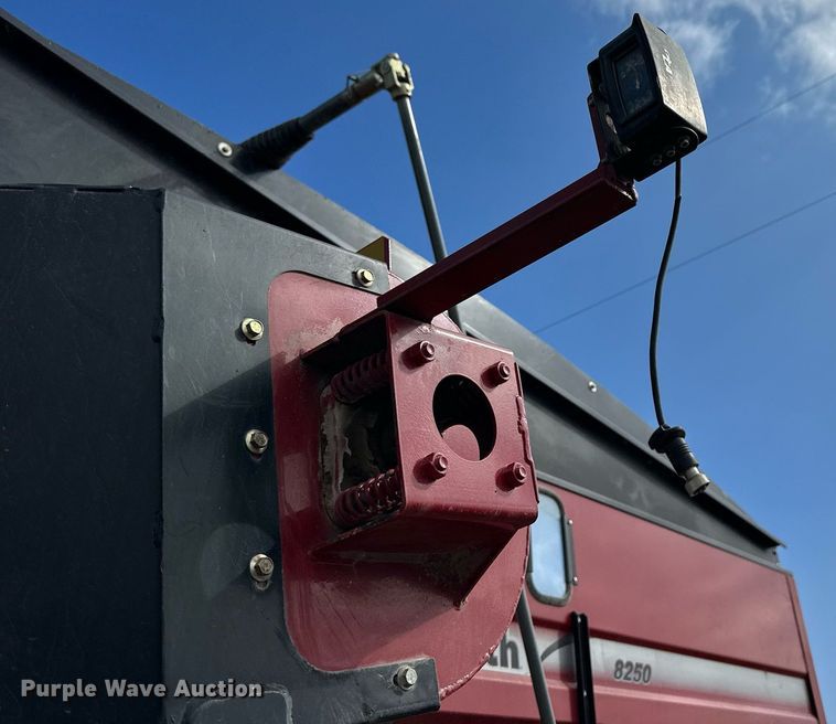 image for item NP9577 Unverferth 8250  grain cart