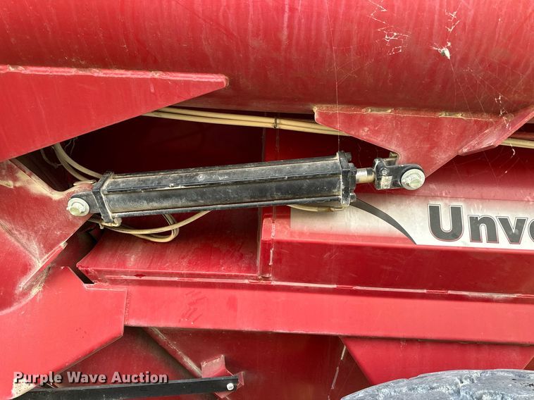 image for item NP9577 Unverferth 8250  grain cart