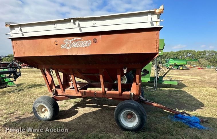 image for item NP9578 Demco RG12  gravity wagon