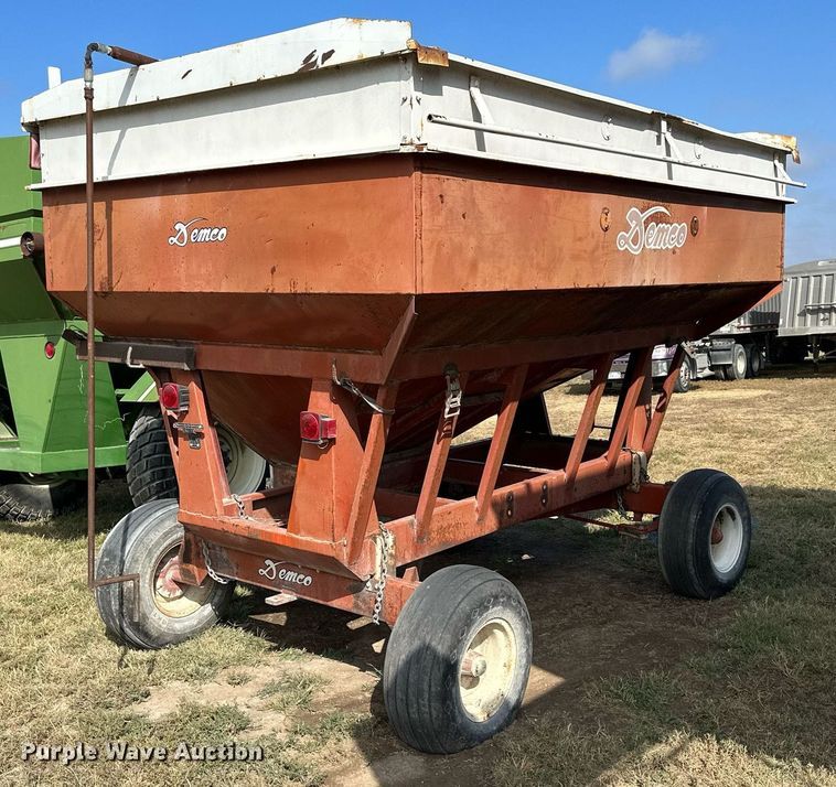 image for item NP9578 Demco RG12  gravity wagon