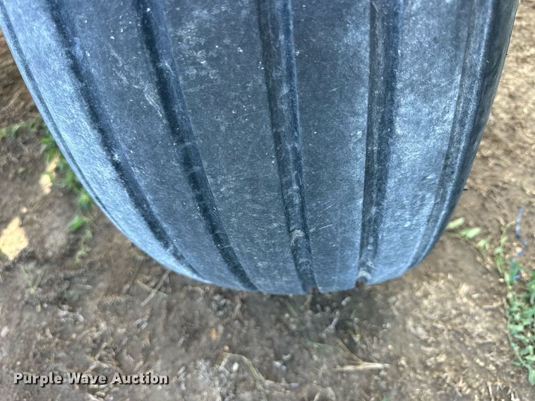 image for item NP9578 Demco RG12  gravity wagon