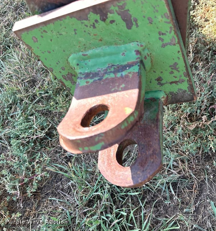 image for item NP9579 E-Z Trail 475  grain cart