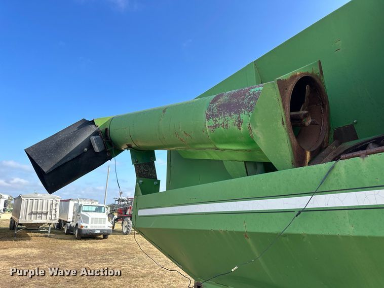 image for item NP9579 E-Z Trail 475  grain cart