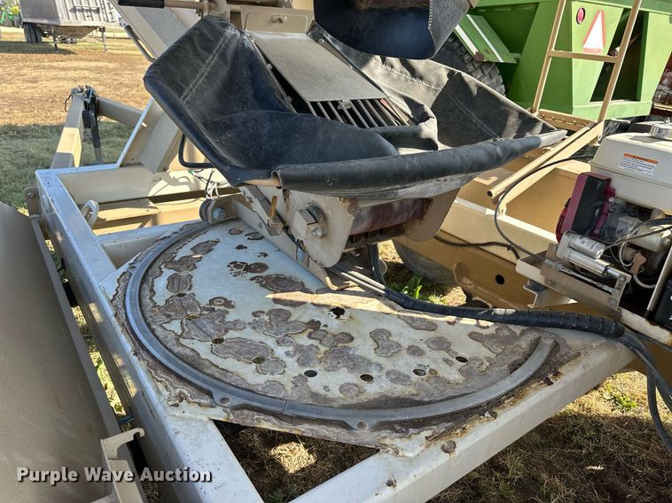 image for item NP9580 Unverferth SeedRunner 3750  seed tender