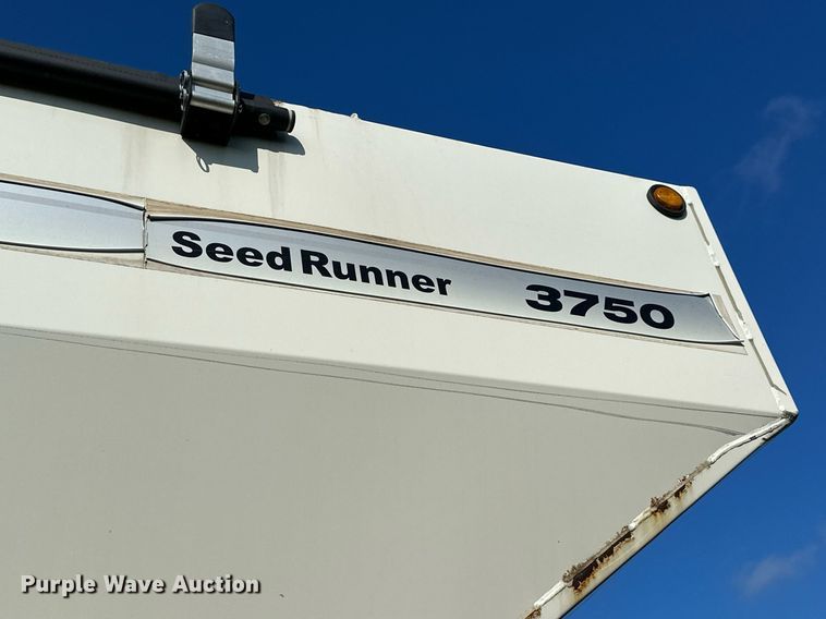 image for item NP9580 Unverferth SeedRunner 3750  seed tender