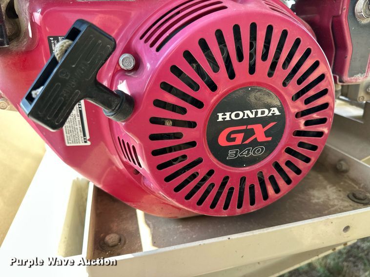 image for item NP9580 Unverferth SeedRunner 3750  seed tender