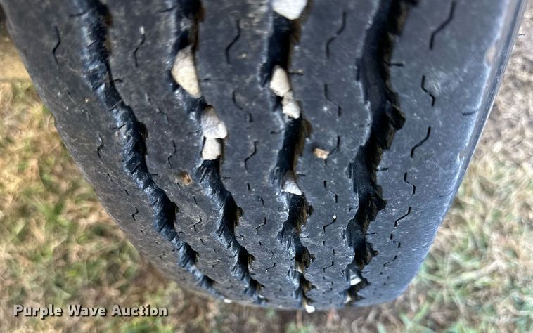 image for item NP9580 Unverferth SeedRunner 3750  seed tender