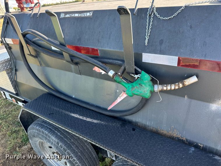 image for item NP9581 2017 East Texas USA  fuel trailer