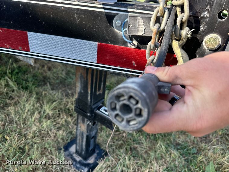 image for item NP9581 2017 East Texas USA  fuel trailer