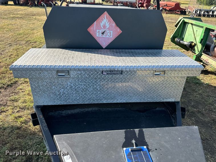 image for item NP9581 2017 East Texas USA  fuel trailer