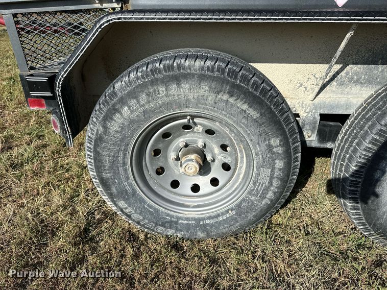 image for item NP9581 2017 East Texas USA  fuel trailer