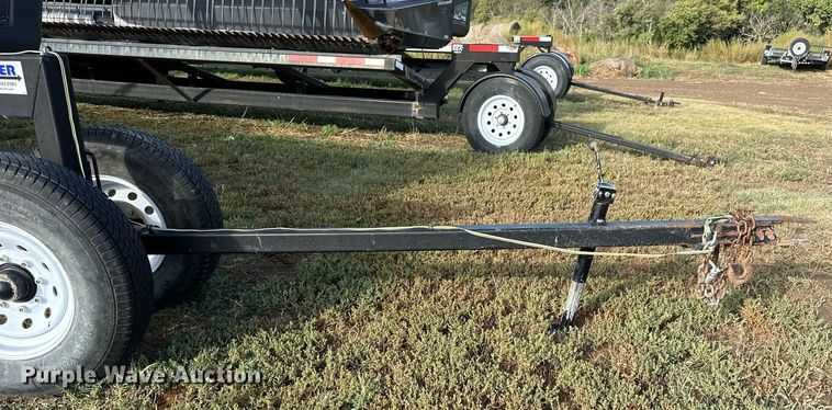 image for item NP9585 2010 MacDon FD70  flex draper head