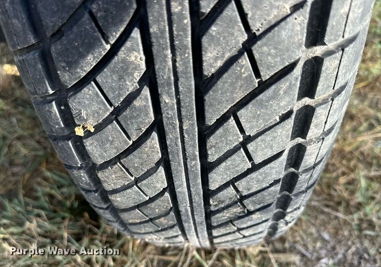 image for item NP9585 2010 MacDon FD70  flex draper head