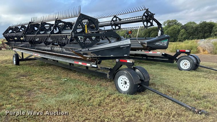 image for item NP9586 2004 MacDon 974  flex draper head