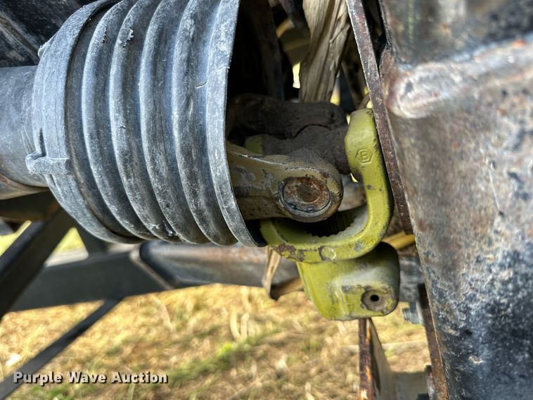 image for item NP9586 2004 MacDon 974  flex draper head