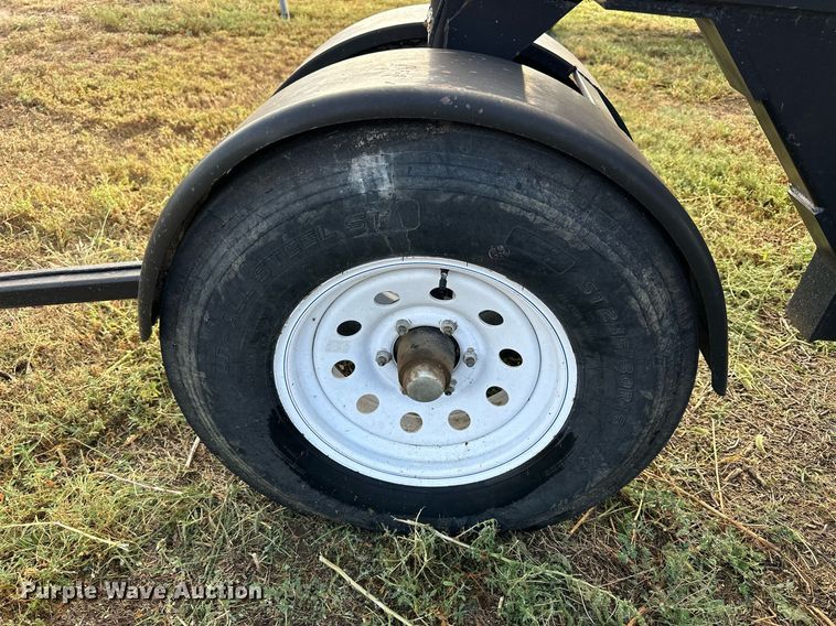 image for item NP9586 2004 MacDon 974  flex draper head